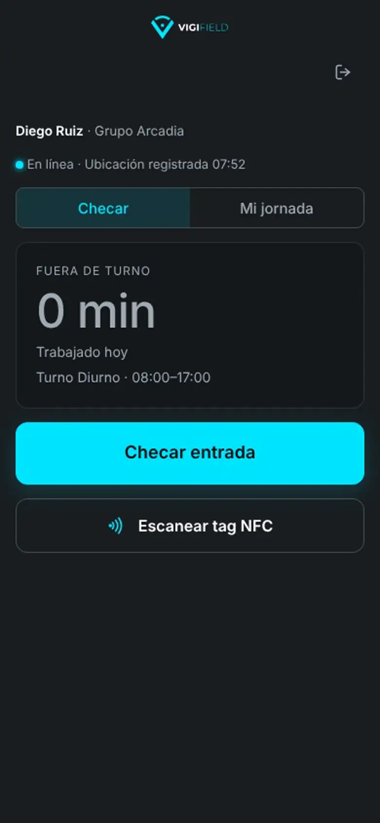 App de Vigifield antes de entrar: fuera de turno, turno diurno de 08:00 a 17:00, botones Checar entrada y Escanear tag NFC